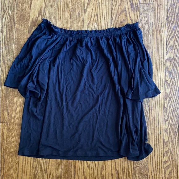 Old Navy Black off the shoulder short sleeve top - Picture 2 of 3